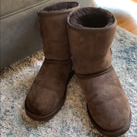 UGG Shoes - BROWN UGG BOOTS